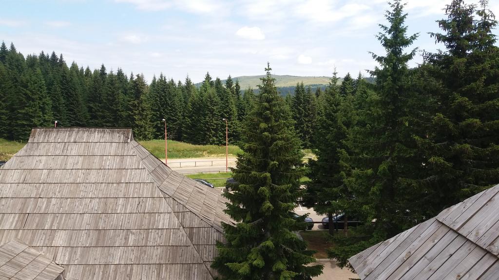 Apartment Maja Konaci Kopaonik Exteriör bild