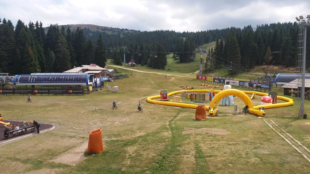 Apartment Maja Konaci Kopaonik Exteriör bild